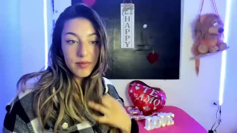 queen_natttyy online show from March 9, 2025, 3:32 am