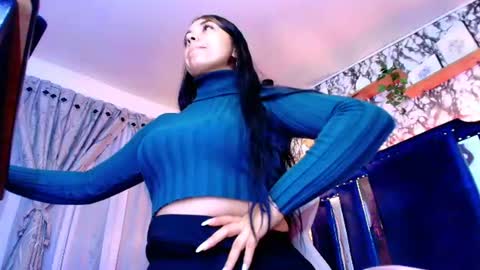 Snapshot of queen_nyxx chatting on June 25, 2026, 2:22 am QueenNyx online show from June 25, 2026, 2:22 am