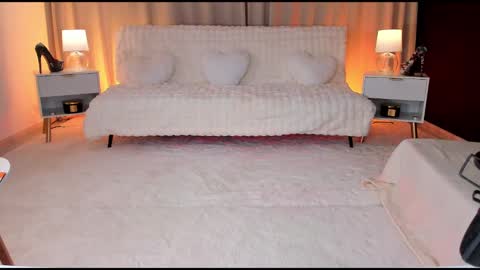 Snapshot of queen_of_deepthroat chatting on December 8, 2024, 4:57 am queen_of_deepthroat online show from December 8, 2024, 4:57 am