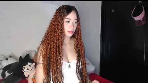 queen_of_m111lk online show from October 18, 2025, 1:19 am