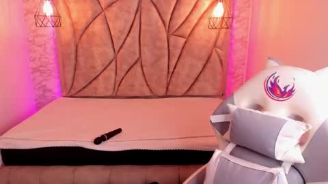 Snapshot of queen_perla_ chatting on January 26, 2025, 5:55 pm online show from January 26, 2025, 5:55 pm