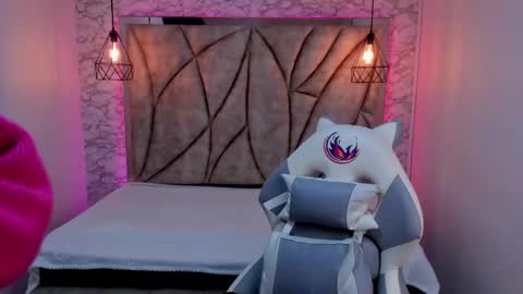 Snapshot of queen_perla_ chatting on January 27, 2025, 12:05 pm online show from January 27, 2025, 12:05 pm