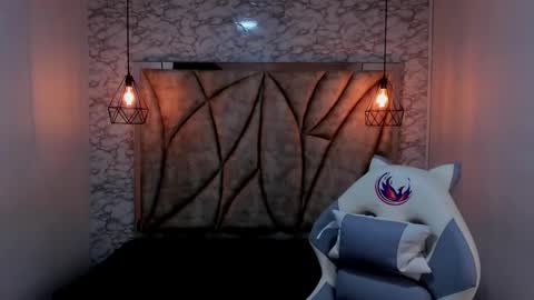 Snapshot of queen_perla_ chatting on February 12, 2025, 12:01 pm online show from February 12, 2025, 12:01 pm