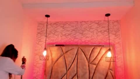 Snapshot of queen_perla_ chatting on February 13, 2025, 9:49 pm online show from February 13, 2025, 9:49 pm