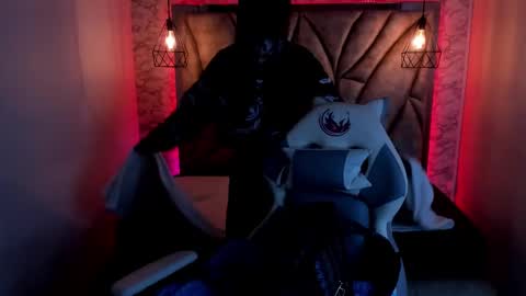 Snapshot of queen_perla_ chatting on February 14, 2025, 12:03 pm online show from February 14, 2025, 12:03 pm