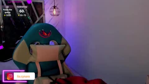 Snapshot of queen_perla_ chatting on September 21, 2025, 12:07 pm online show from September 21, 2025, 12:07 pm