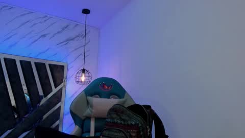 Snapshot of queen_perla_ chatting on September 24, 2025, 11:24 am online show from September 24, 2025, 11:24 am