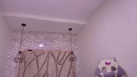 Snapshot of queen_perla_ chatting on November 28, 2025, 12:08 pm online show from November 28, 2025, 12:08 pm
