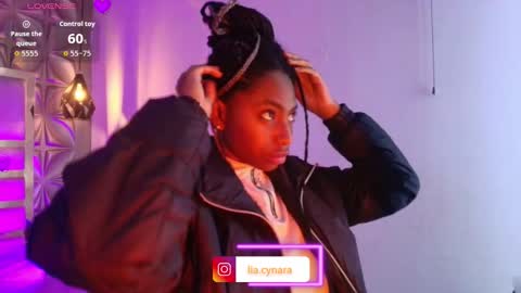 Snapshot of queen_perla_ chatting on February 18, 2026, 11:50 am online show from February 18, 2026, 11:50 am