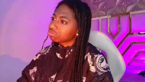 Snapshot of queen_perla_ chatting on February 22, 2026, 1:20 pm online show from February 22, 2026, 1:20 pm