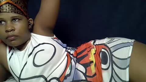 Snapshot of queen_polite1 chatting on April 9, 2026, 6:19 am queen_polite1 online show from April 9, 2026, 6:19 am