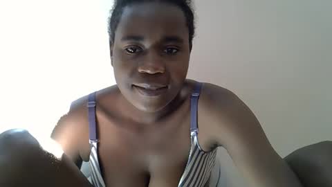 Snapshot of queen_sly chatting on October 13, 2025, 7:30 am queen_sly online show from October 13, 2025, 7:30 am