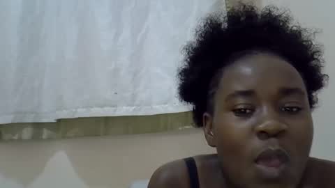 Snapshot of queen_sly chatting on October 21, 2025, 1:23 pm queen_sly online show from October 21, 2025, 1:23 pm