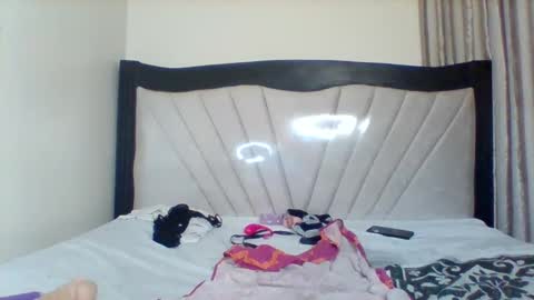 queen online show from February 12, 2026, 1:55 am