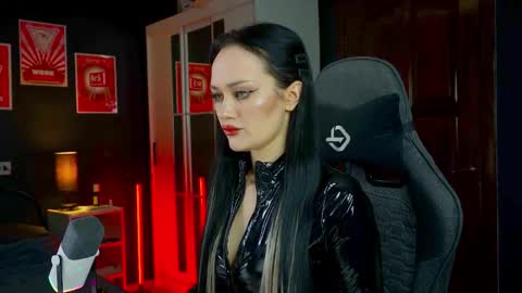 Your world and the universe Aliss online show from February 8, 2026, 7:01 am