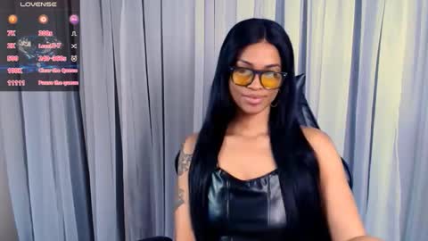 Snapshot of queendom_ing chatting on May 27, 2026, 4:37 pm Sweet Goddess online show from May 27, 2026, 4:37 pm