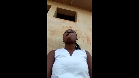 queenebony835419 online show from January 11, 2026, 4:23 pm