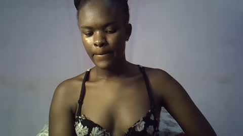 KEYSHA online show from February 22, 2026, 3:07 am