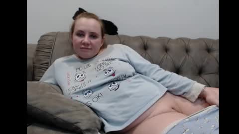 queenmymind online show from March 6, 2025, 2:51 am