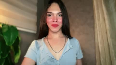 QUEEN online show from March 11, 2026, 5:52 pm