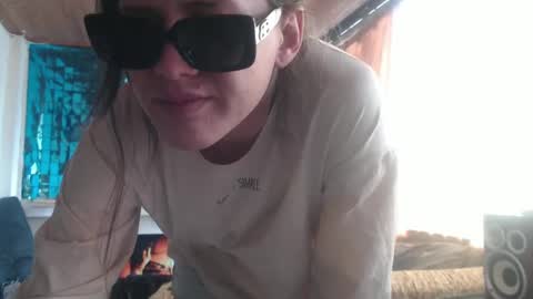 Nico online show from October 14, 2025, 4:30 pm