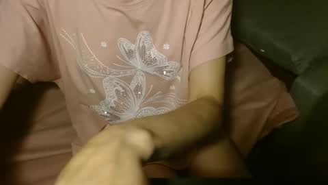 queenoftenderness online show from November 28, 2025, 6:43 pm