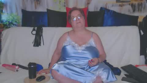 QueenPammy online show from February 25, 2026, 6:56 am