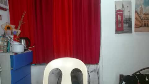 queensteffi online show from October 19, 2025, 8:31 pm