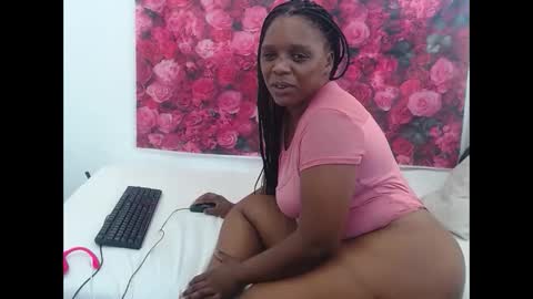 Snapshot of queenteex6993 chatting on February 10, 2026, 7:12 am queenteex6993 online show from February 10, 2026, 7:12 am