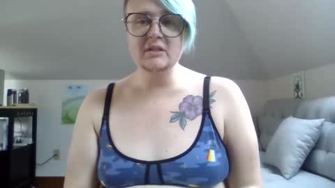 queerlyjaz online show from October 4, 2025, 6:17 pm