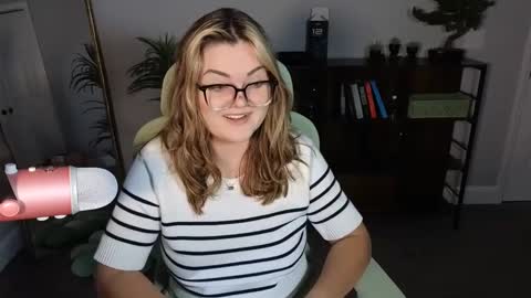 Bri online show from October 10, 2025, 1:48 am