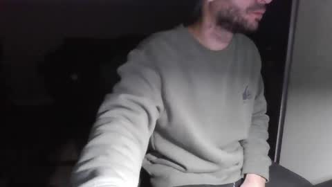 Snapshot of quinsanre chatting on January 10, 2025, 2:46 am Bones online show from January 10, 2025, 2:46 am