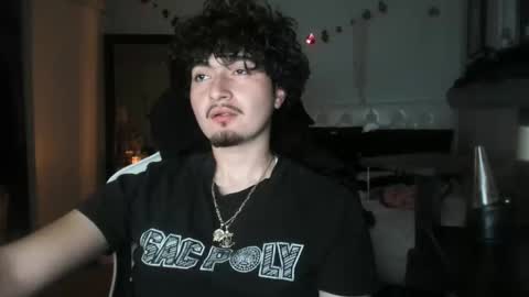 qwert4206 online show from February 18, 2026, 8:32 am