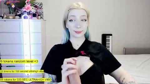 - online show from April 4, 2026, 8:28 pm