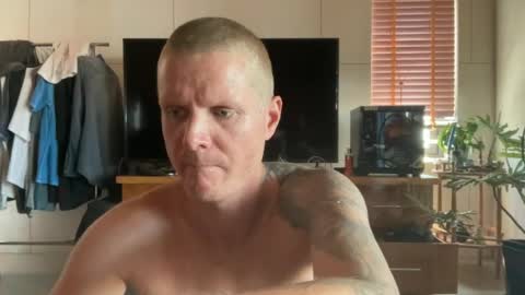 rabbit_eyes69 online show from May 26, 2026, 3:13 am