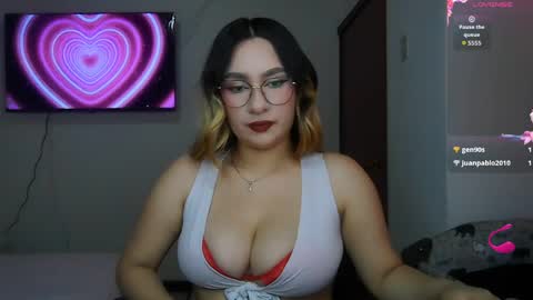 Snapshot of racchell_g22 chatting on May 5, 2026, 8:39 pm Racchell g22 online show from May 5, 2026, 8:39 pm