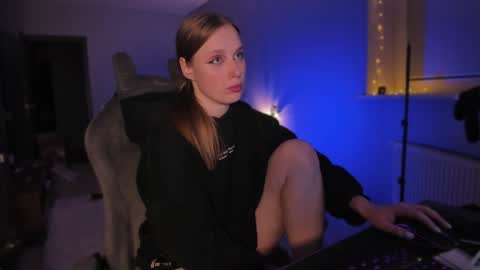 Diana online show from December 10, 2024, 12:39 am