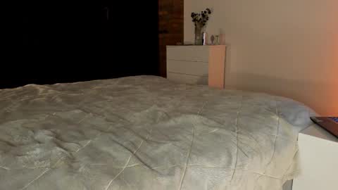 Sherryl online show from March 23, 2026, 6:34 pm