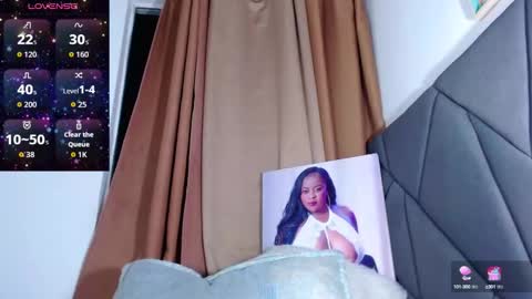 Snapshot of rachelbrown_ chatting on October 15, 2025, 2:11 am MALIKA Z online show from October 15, 2025, 2:11 am