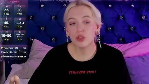 Snapshot of rachelcart chatting on December 20, 2024, 7:55 am RachelCart online show from December 20, 2024, 7:55 am