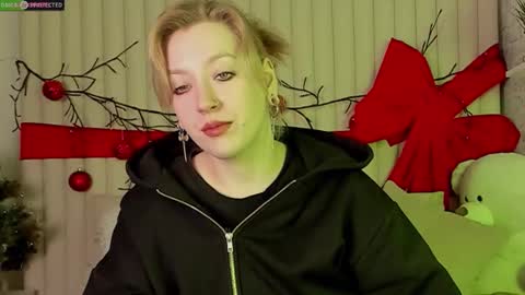 RachelCart online show from December 20, 2025, 3:13 am