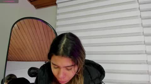 Snapshot of rachell_criss chatting on December 21, 2025, 3:57 am Rachell online show from December 21, 2025, 3:57 am