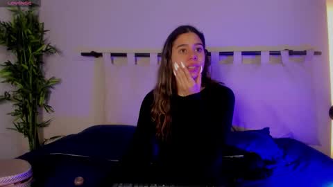 Snapshot of rachell_criss chatting on February 12, 2026, 4:40 am Rachell online show from February 12, 2026, 4:40 am