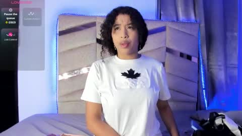 Snapshot of rachell_grey_ chatting on April 24, 2026, 3:09 am Rachel online show from April 24, 2026, 3:09 am