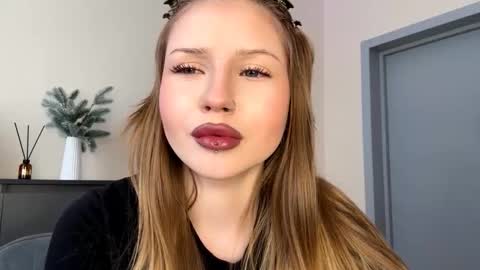 Alex online show from February 13, 2026, 6:42 am