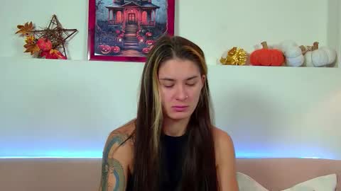 RachellSimpson online show from October 26, 2025, 6:25 pm