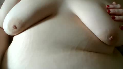 rachs_wardrobe online show from October 22, 2025, 3:34 pm