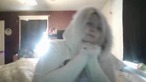 Snapshot of rachyyymarie93 chatting on December 21, 2024, 6:23 pm Rachyyyy online show from December 21, 2024, 6:23 pm