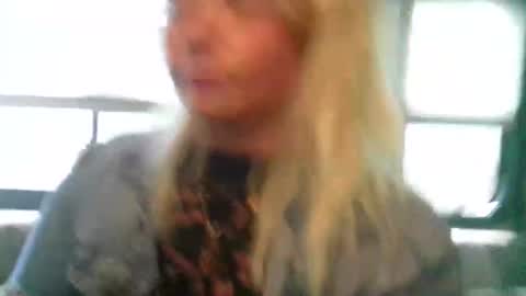 Snapshot of rachyyymarie93 chatting on October 15, 2025, 6:52 pm Rachyyyy online show from October 15, 2025, 6:52 pm