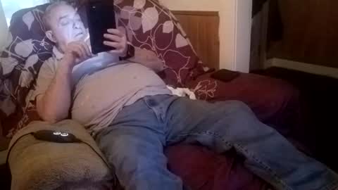 Snapshot of radiomantim chatting on February 11, 2026, 3:06 pm Radioman for fun online show from February 11, 2026, 3:06 pm